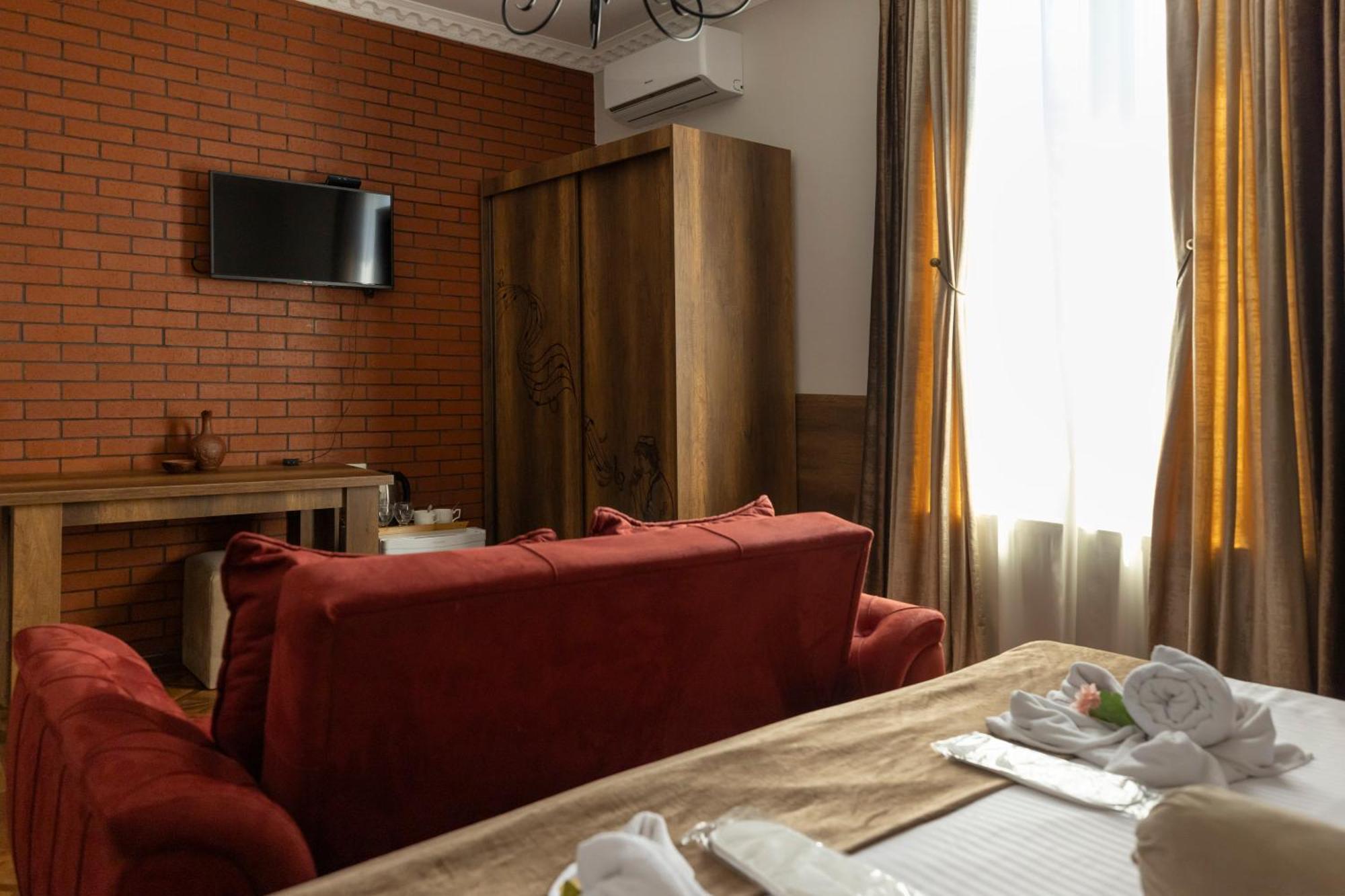 Hestia Boutique Hotel Gori Ngoại thất bức ảnh