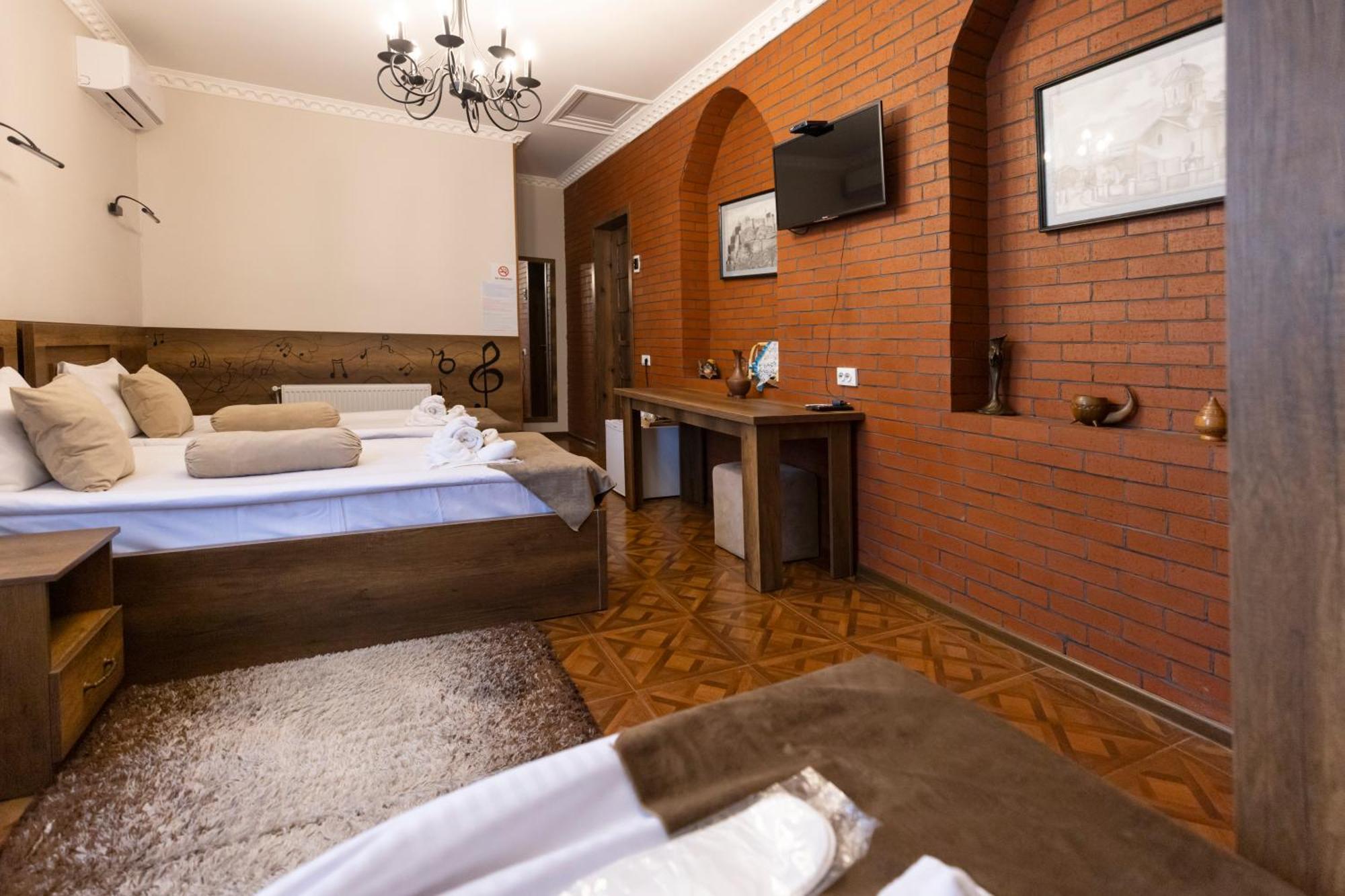 Hestia Boutique Hotel Gori Ngoại thất bức ảnh
