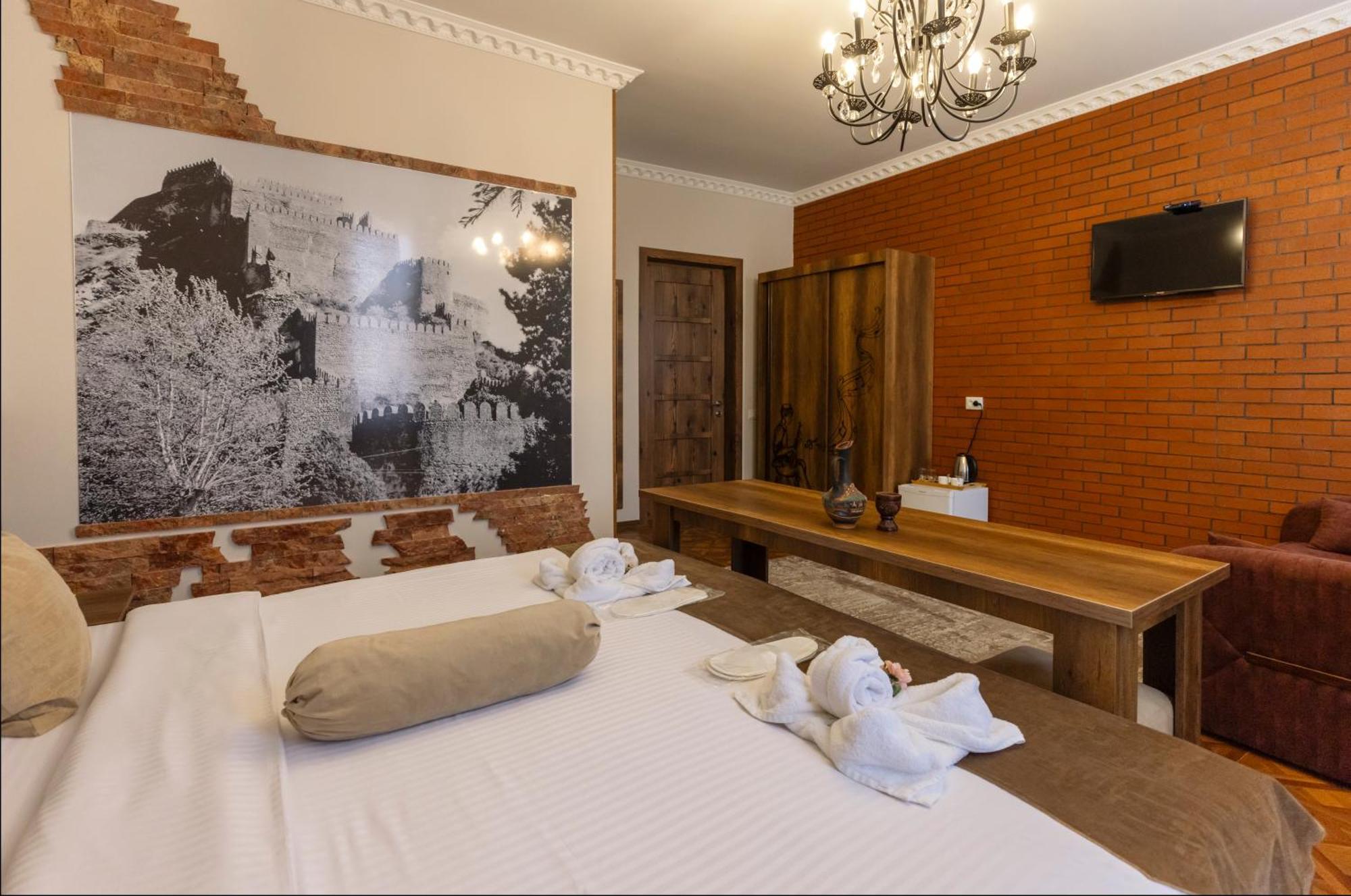 Hestia Boutique Hotel Gori Ngoại thất bức ảnh